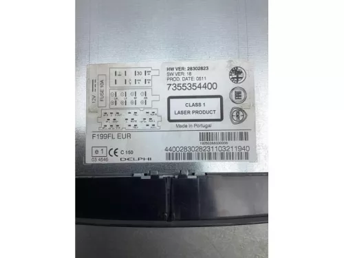 Radio CD Speler-7866142 (17872337)