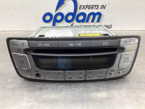 Radio CD Speler-8033258 (19206705)