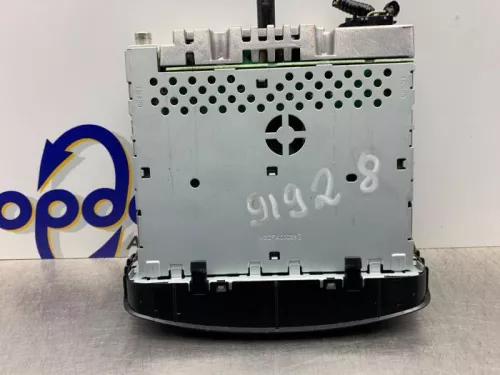 Radio CD Speler-8243514 (21483127)