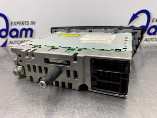Radio CD Speler-8276774 (21898246)