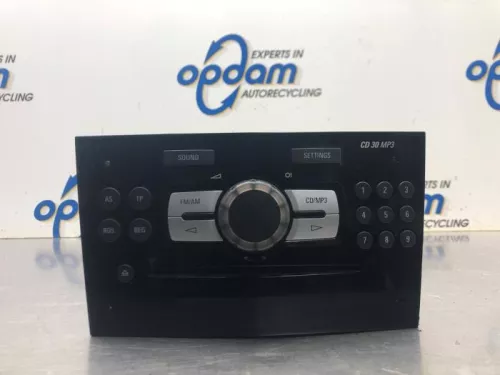 Radio CD Speler-8144999 (20162866)
