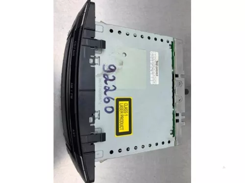 Radio CD Speler-8261472 (21698272)