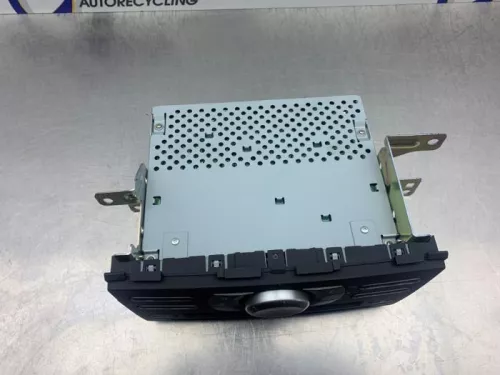 Radio CD Speler-8310562 (22559657)