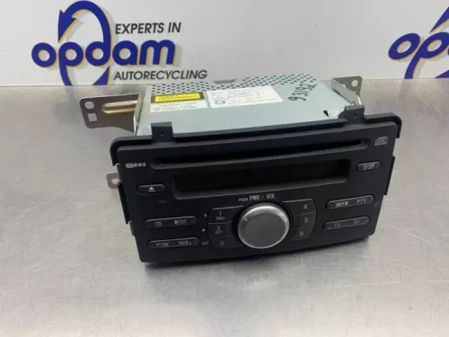 Radio CD Speler-8310562 (22559657)