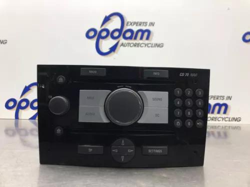 Radio CD Speler-8207878 (21143777)
