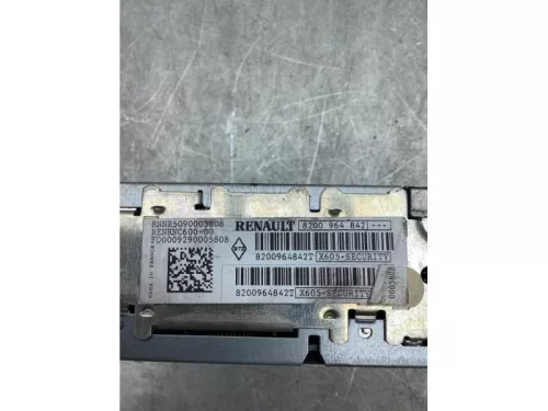 Radio CD Speler-7923987 (17718721)