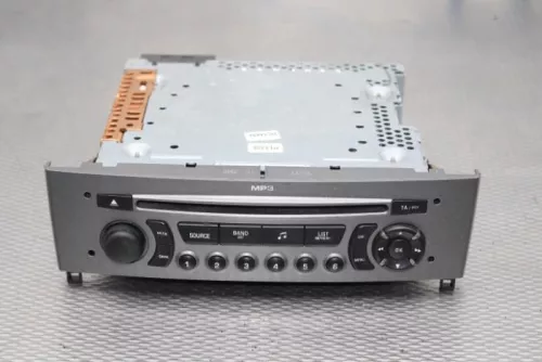 Radio CD Speler-7590634 (16298854)