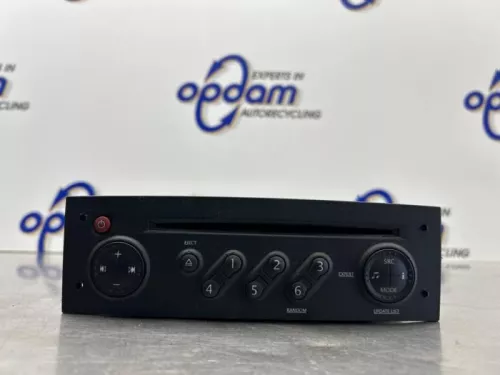 Radio CD Speler-8194371 (22466219)