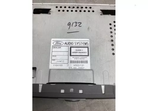 Radio CD Speler-8261484 (21889376)
