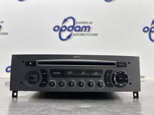 Radio CD Speler-8300700 (22305350)