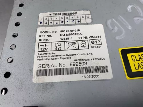 Radio CD Speler-8204439 (21498874)