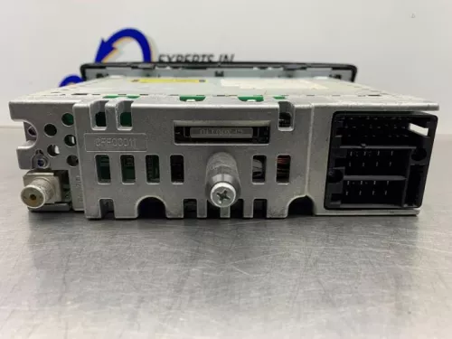 Radio CD Speler-8204439 (21498874)