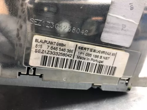 Radio CD Speler-8167904 (20633376)