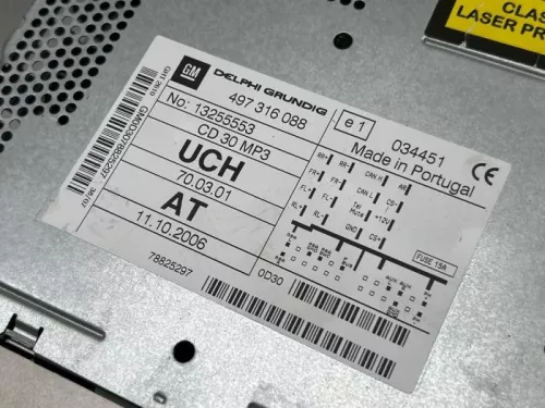 Radio CD Speler-8263842 (21716686)