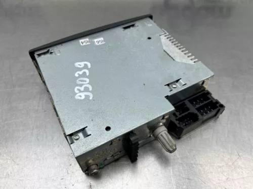 Radio CD Speler-8300875 (22304465)