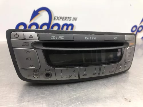 Radio CD Speler-8187341 (20696849)