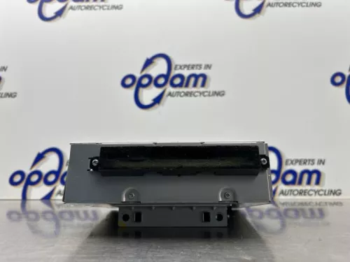 Radio CD Speler-8260013 (22076996)