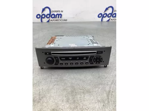 Radio CD Speler-7857192 (17653908)