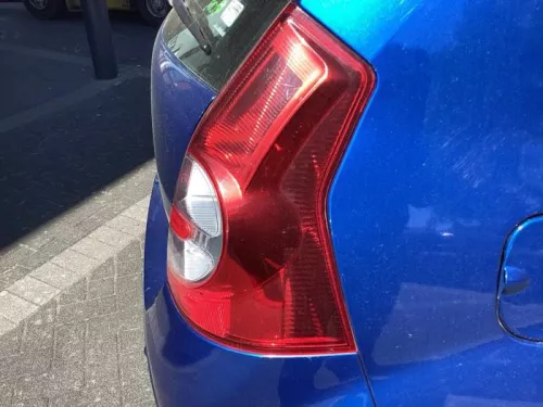 Achterlicht rechts-8316359 (22679150)