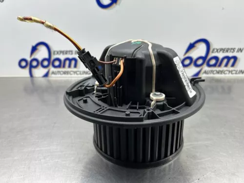 Kachel Ventilatiemotor-8238113 (22696617)