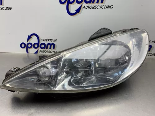 Koplamp links-8327972 (22677137)