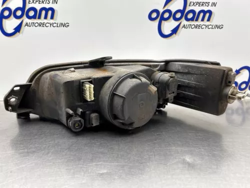 Koplamp rechts-8328307 (22698875)