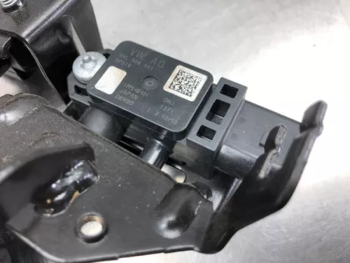 Roetfilter sensor-8147331 (20763172)