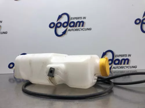 Ruitensproeiertank voor-8029062 (18563674)