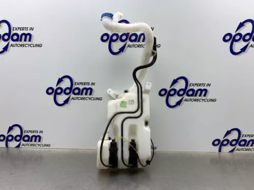 Ruitensproeiertank voor-8202986 (21686972)
