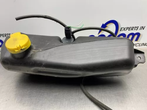 Ruitensproeiertank voor-8206333 (21340459)