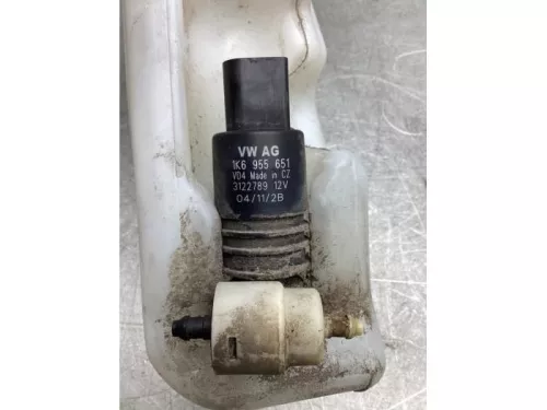 Ruitensproeiertank voor-8048118 (20481195)