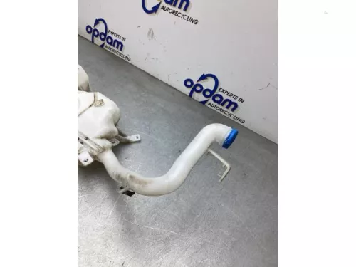 Ruitensproeiertank voor-8304616 (22672071)