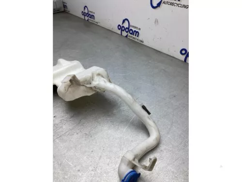 Ruitensproeiertank voor-8304616 (22672071)