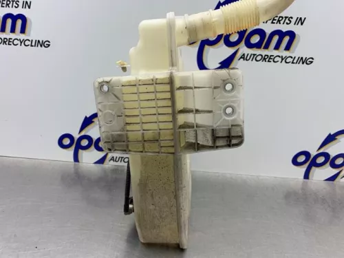 Ruitensproeiertank voor-8252843 (21546092)