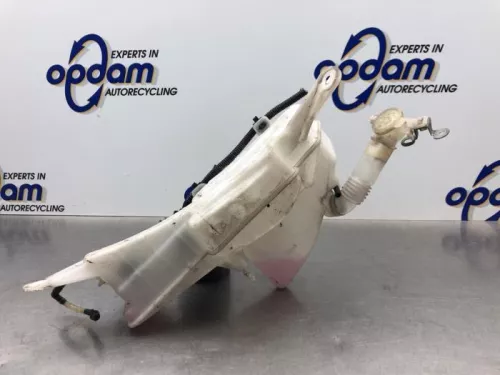 Ruitensproeiertank voor-8216724 (21825977)