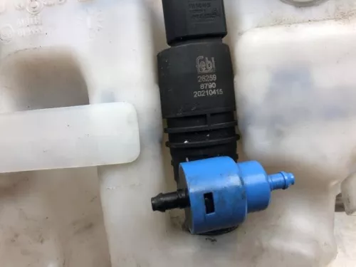 Ruitensproeiertank voor-8091832 (19886646)