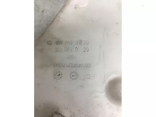 Ruitensproeiertank voor-8119411 (20471290)