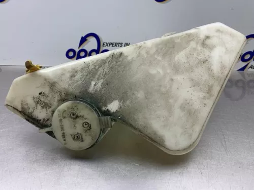 Ruitensproeiertank voor-8250848 (21516610)