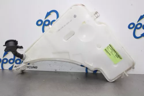 Ruitensproeiertank voor-7932096