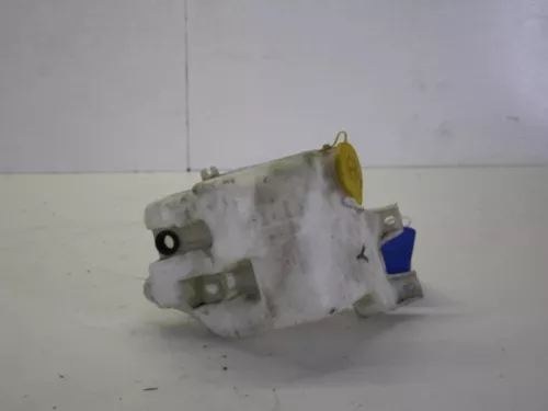 Ruitensproeiertank voor-