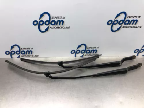 Ruitenwisserarm voor-7743826