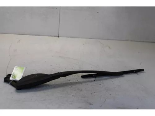 Ruitenwisserarm voor-7879153