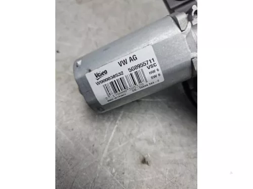 Ruitenwissermotor achter-8238723 (21832169)