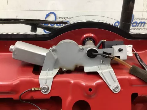 Ruitenwissermotor achter-8135666