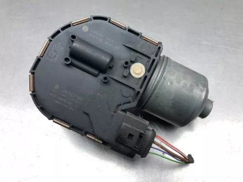 Ruitenwissermotor voor-8268999 (21801668)