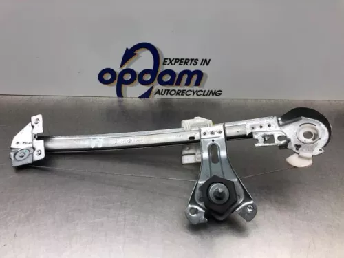 Ruitmechaniek 4Deurs rechts-achter-8257180 Ruitmechaniek 4Deurs rechts-achter-8257180