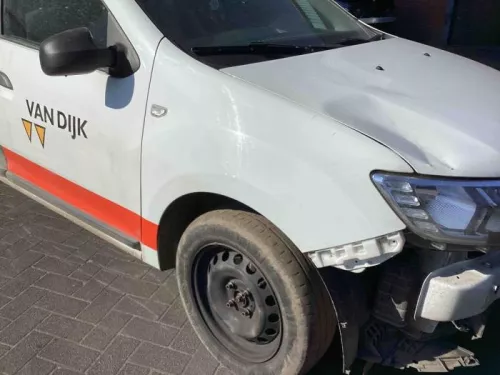 Scherm rechts-voor-7614963 (16581442)