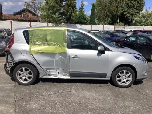 Scherm rechts-voor-8224286