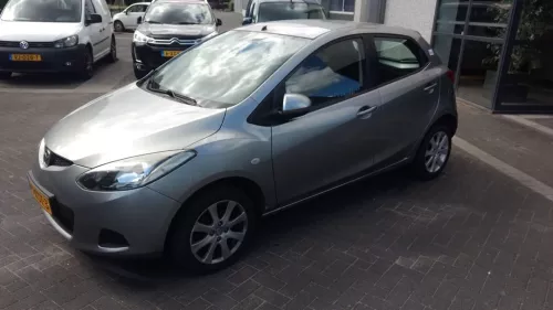 Aandrijfas links-voor Mazda