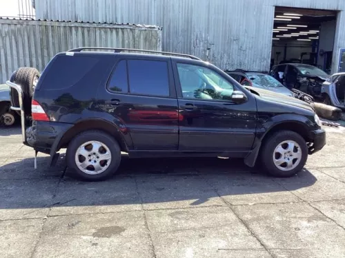 Scherm rechts-voor-8321694